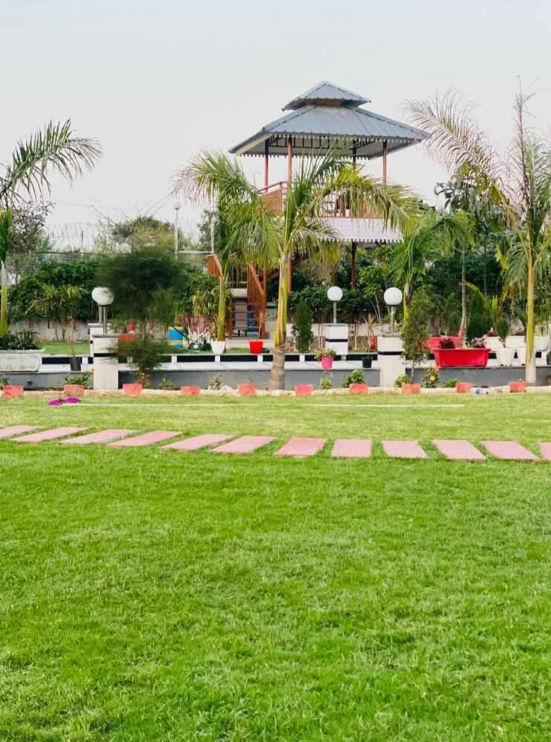 Outdoor Sitting Arrangement at Green Aura Farm