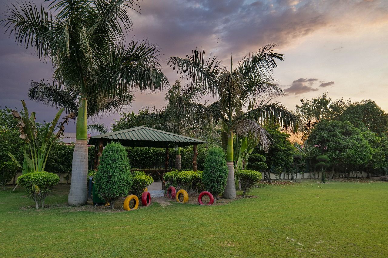 Outdoor Sitting Arrangement at Taj Royal Farm