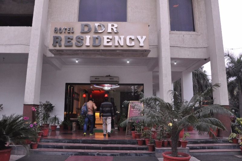 Hotel D.D.R Residency