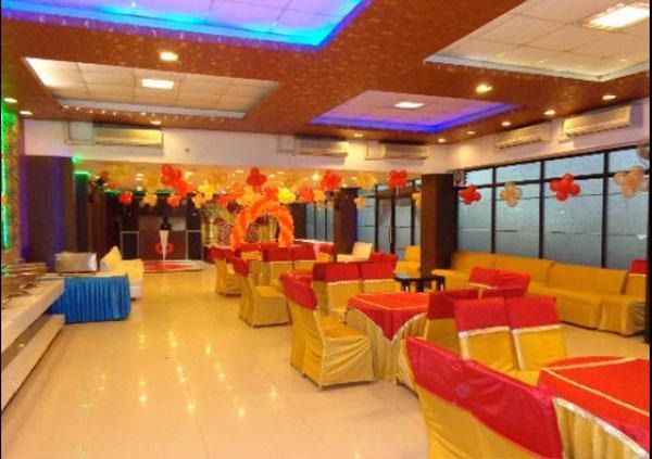 Parties Pictures of Kushi Banquet