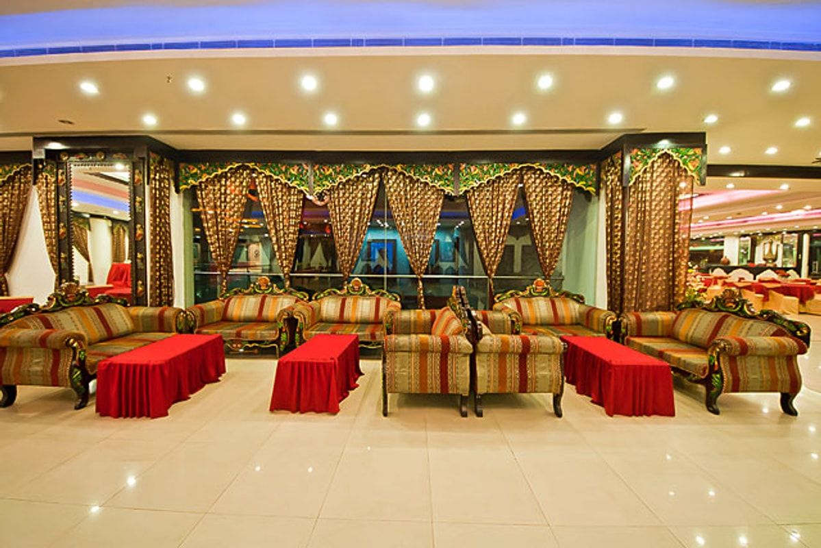 Parties Pictures of Rajmahal Banquet