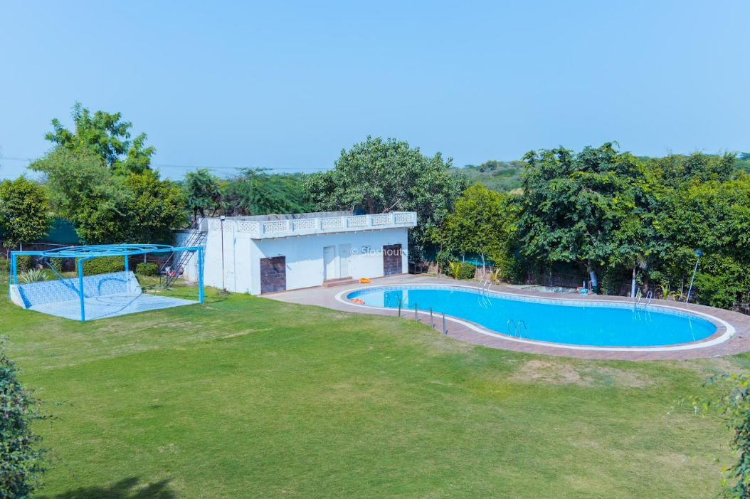 Aravali Greens Resort