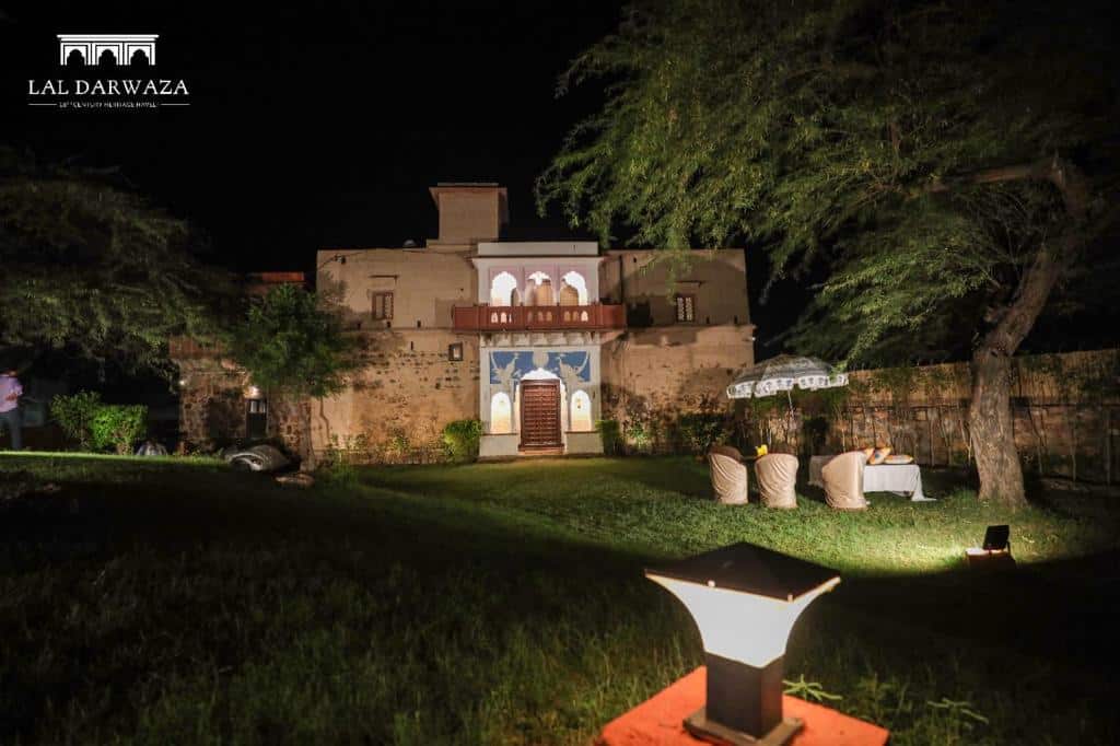 Rooftop Ambience Lal Darwaza Farm