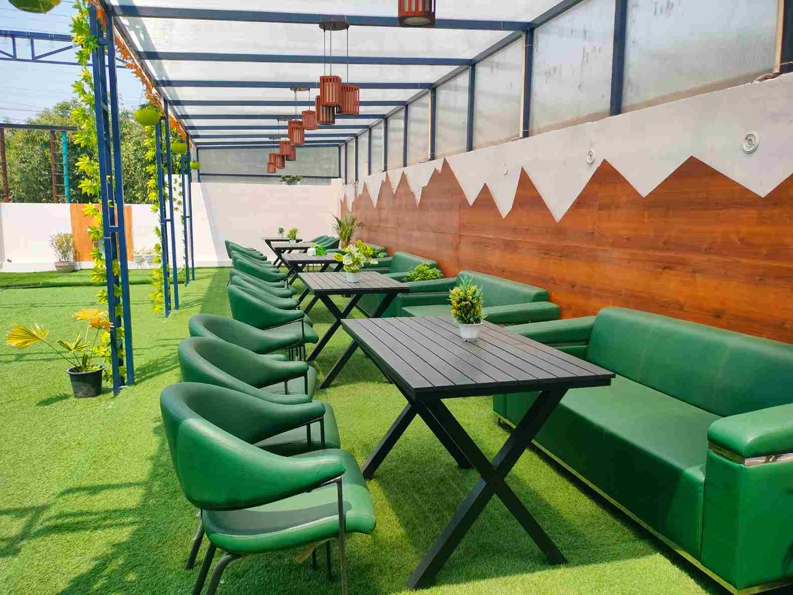 Rozilla Multi Cuisine Restaurant in Sector 122, Noida Check Price