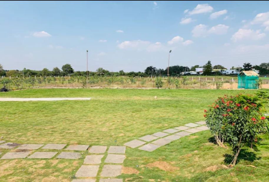 Seating Area of Farmhouse 4040