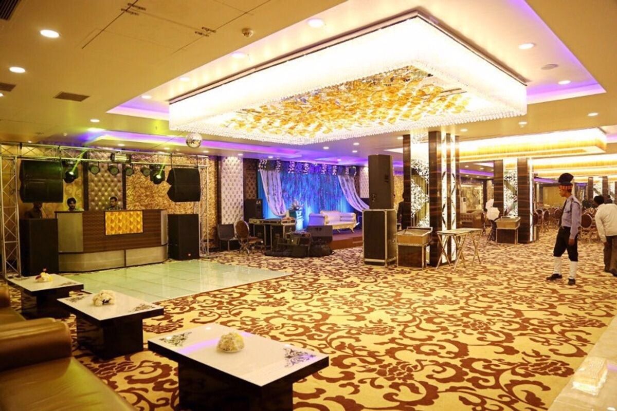 Seating Area of Golden Castle Banquets