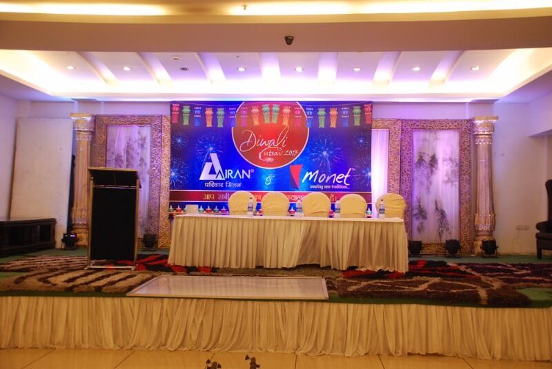 Seating Area of Le Grand banquet