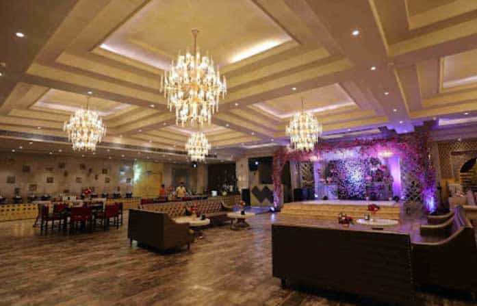 Seating Area of The Falcon Banquet