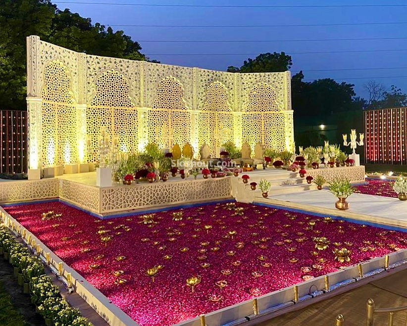 Decorators for marriage
