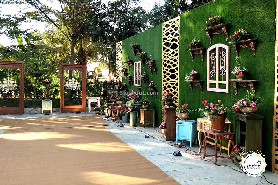 Decorators for party