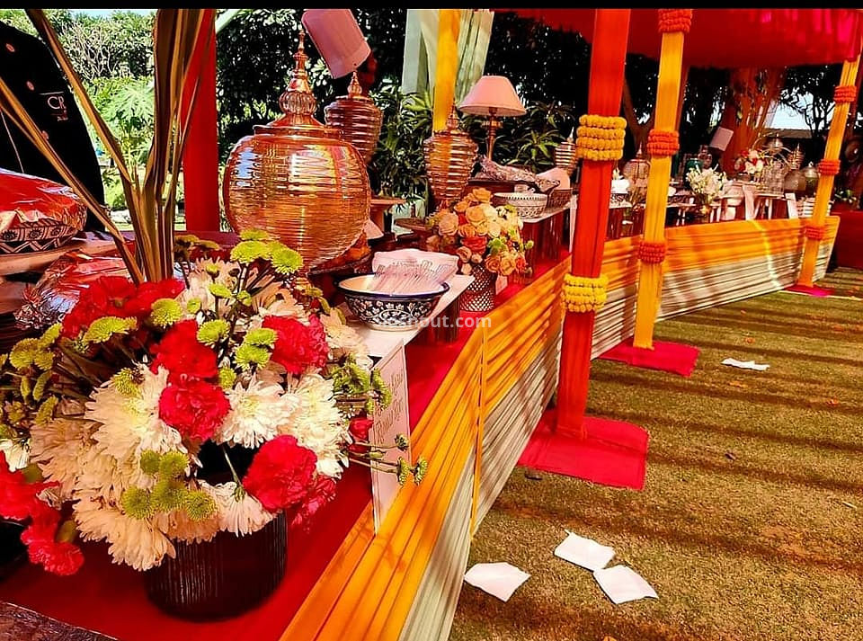 Decorators for wedding