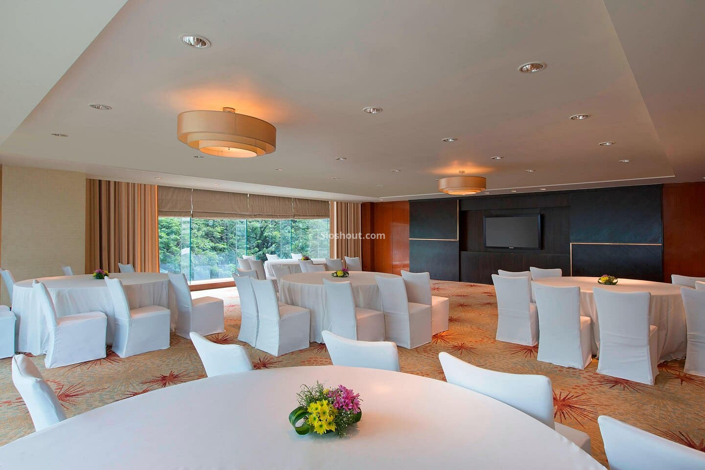 Neptune and Jupiter - Sheraton Grand a perfect corporate party place