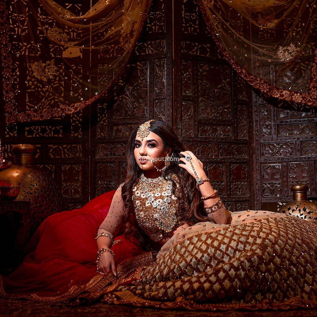 Outdoor Sitting Arrangement at Rrupantarr Luxury Salon and Makeup Studio