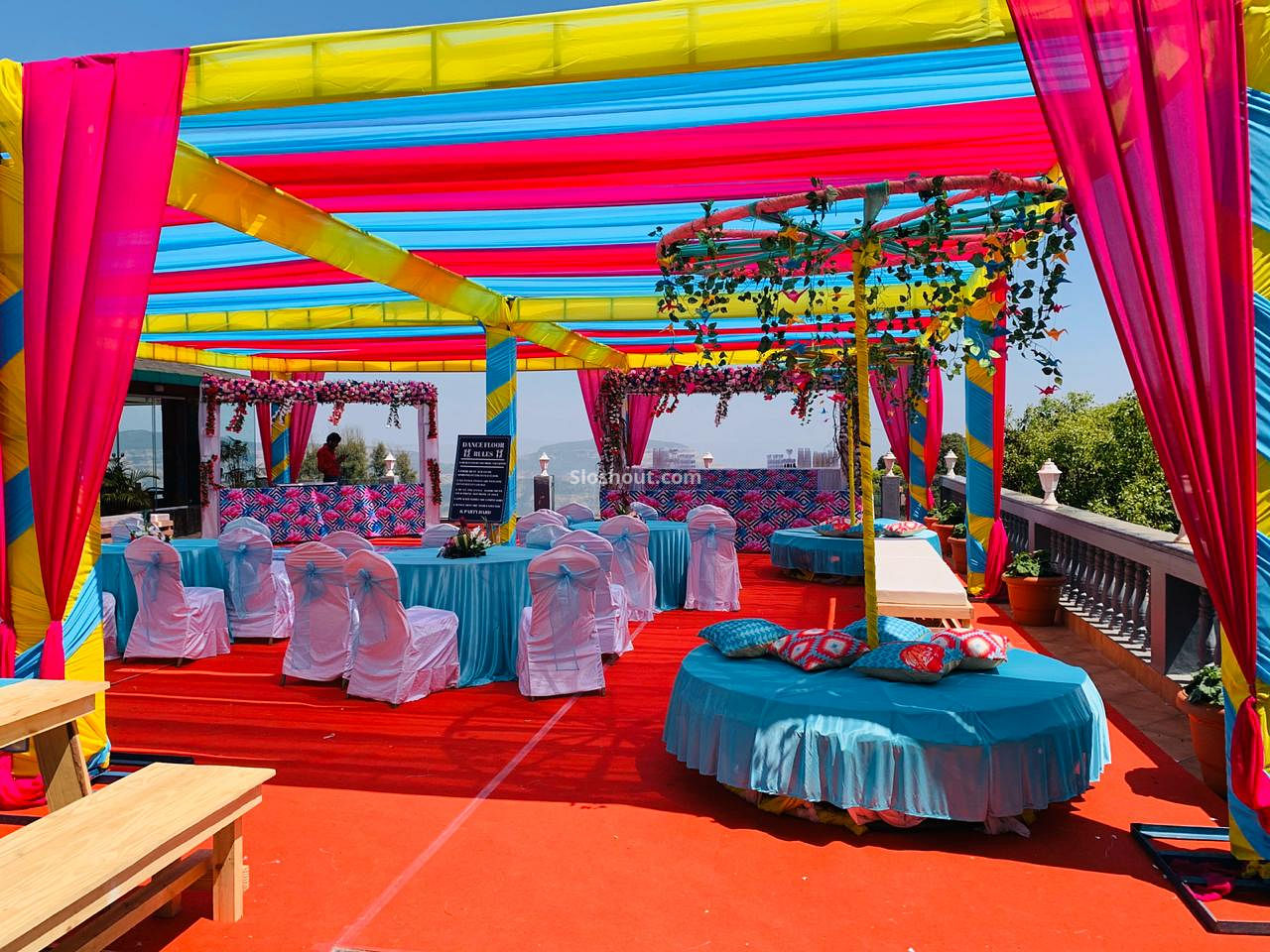 Outdoor Sitting Arrangement at Urban Events