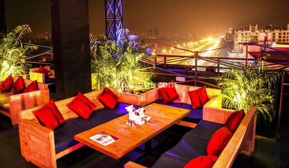 rude lounge a perfect corporate party place