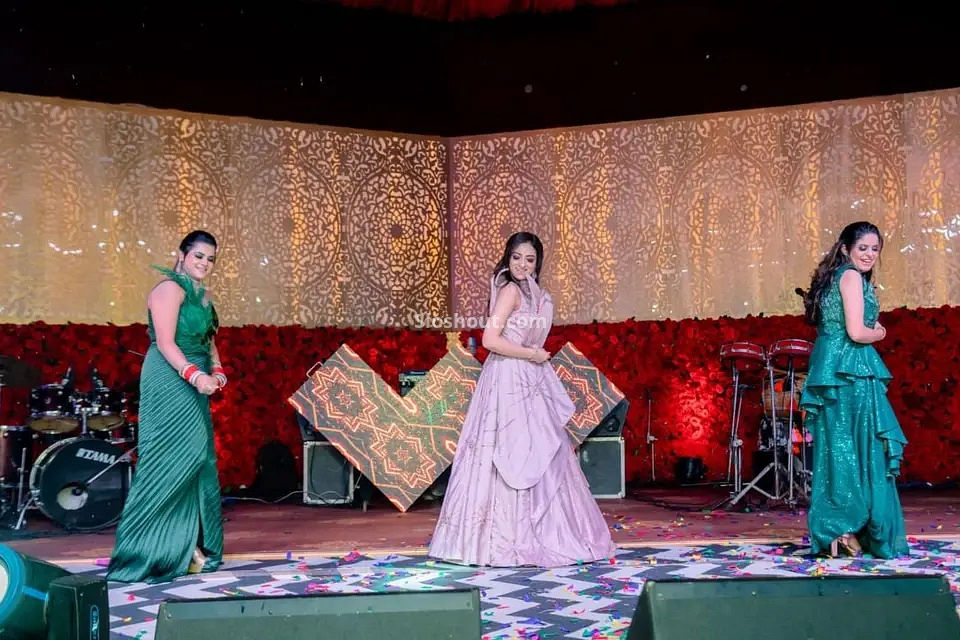 The Wedding Showbiz a perfect corporate party place