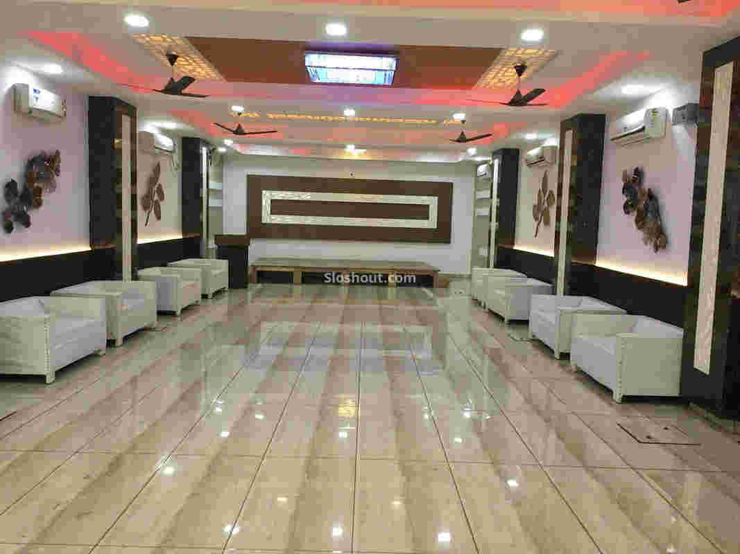 Ambience of Majestic Hotel