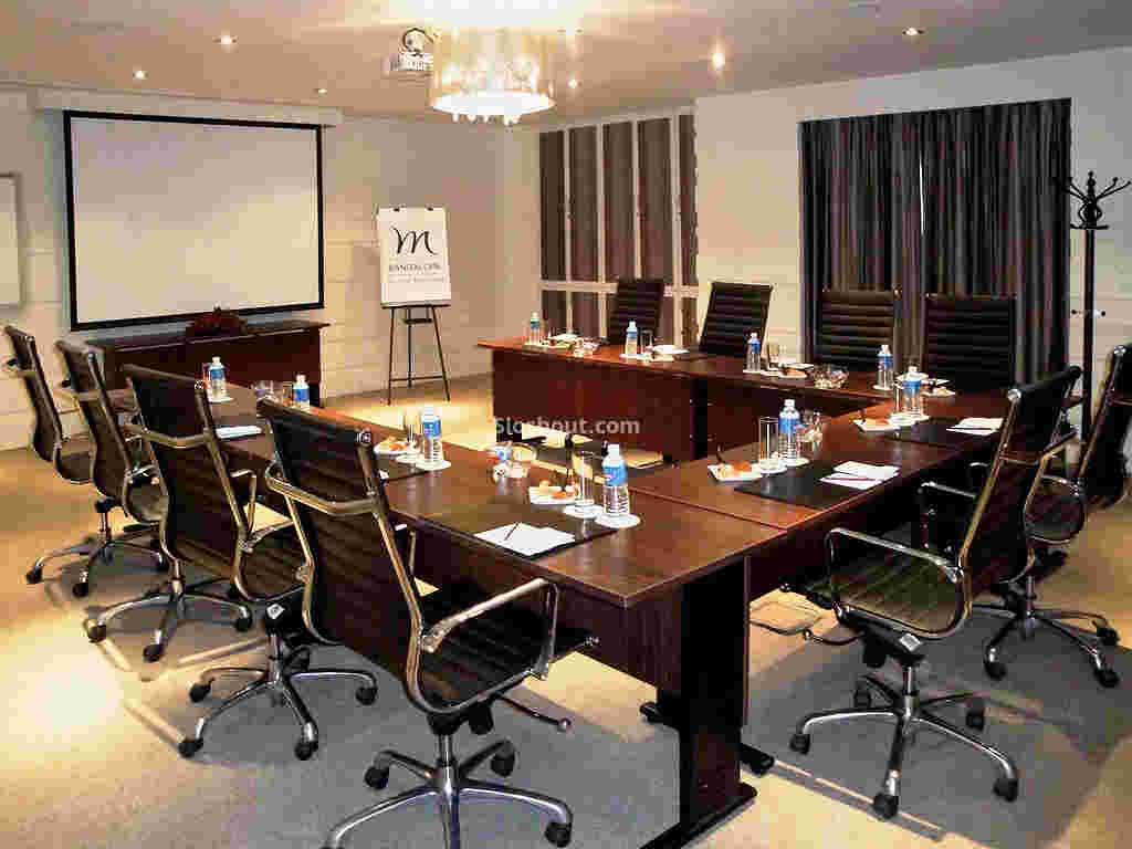 exclusive party packages of Meeting Hall - Grand Mercure
