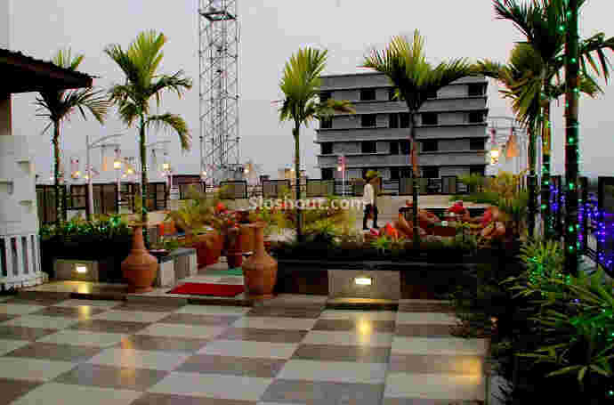 Interior of bottoms up Bhosari