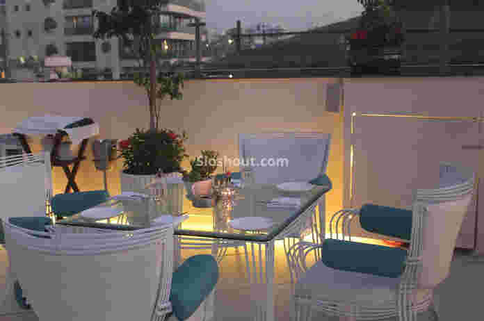 Interior of cafe terra - executive enclave Pali Hill