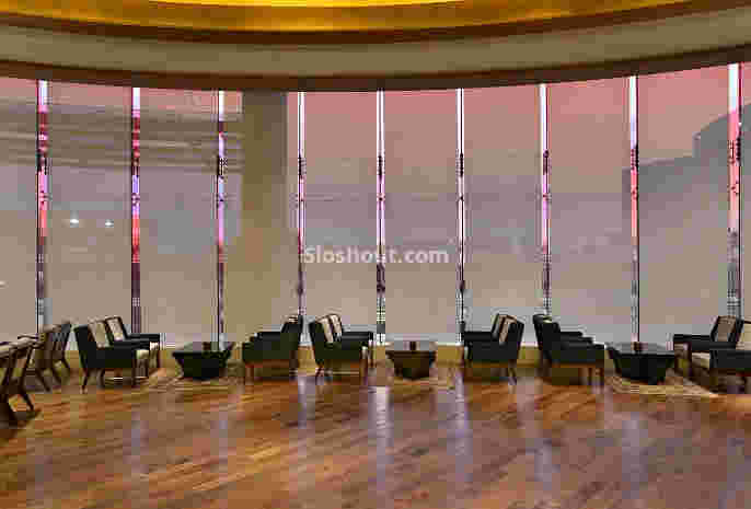 Interior of the circle bar - the lalit chandigarh IT Park