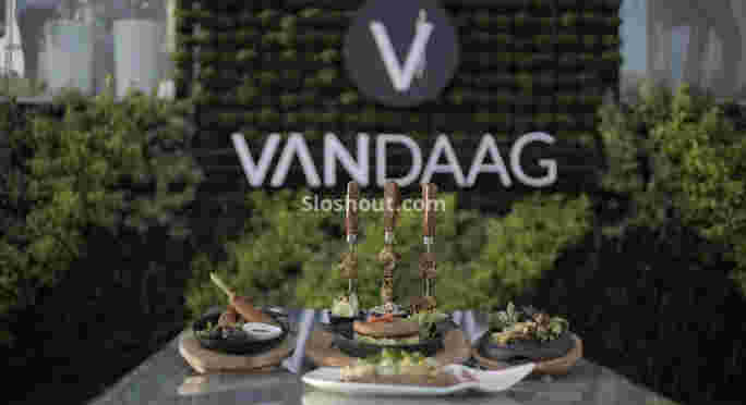 Interior of vandaag - the gateway hotel Hinjawadi