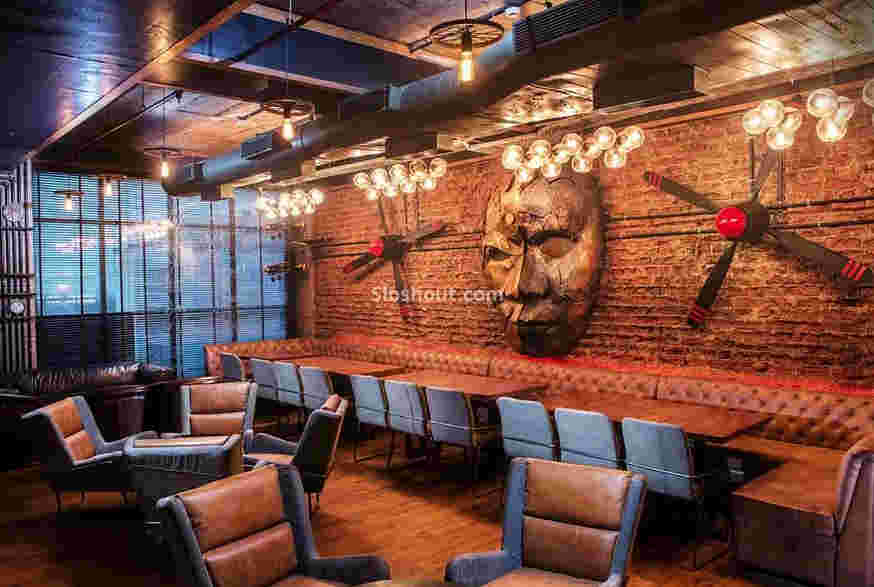 Outdoor Sitting Arrangement at Molecule Air Bar