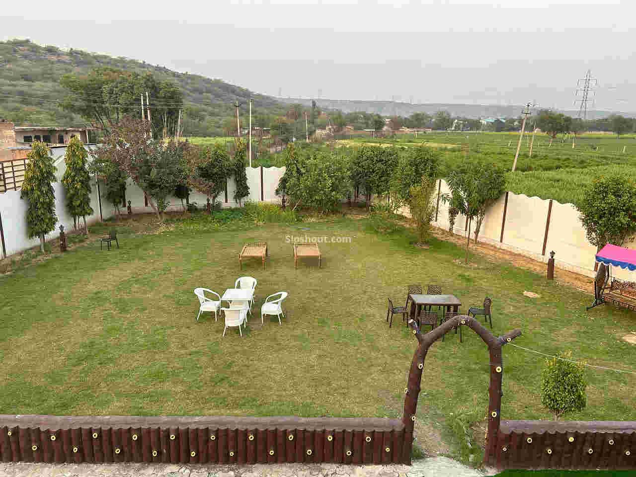 Outdoor Sitting Arrangement at Ridge Haven Farm