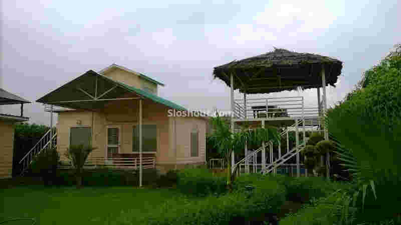 Outdoor Sitting Arrangement at Spring Farms