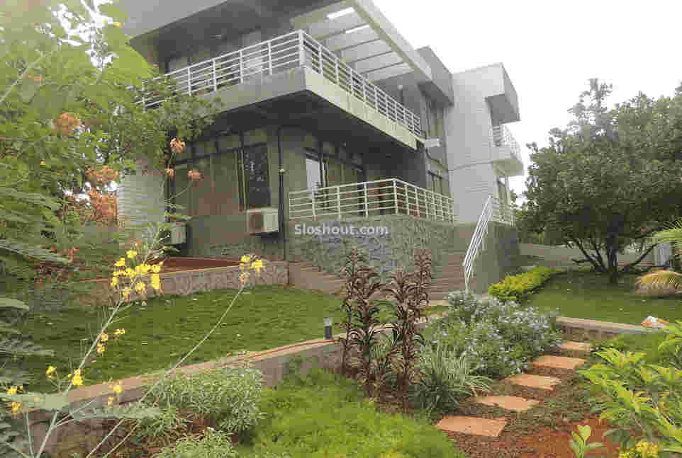 Parties Pictures of House 8222MU