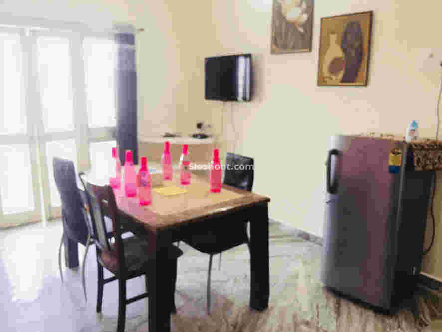Parties Pictures of House Royal Suites 6523 HYD