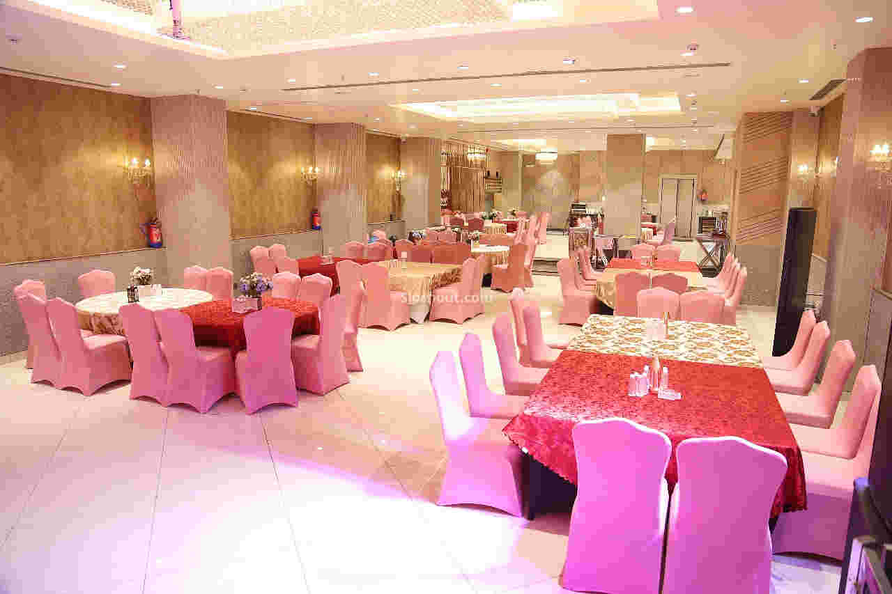 Rooftop Ambience Cuisineo Banquet