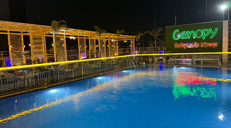 Ambience of Canopy Lounge Bar