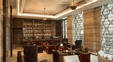 Ambience of Lobby Lounge - Crowne Plaza