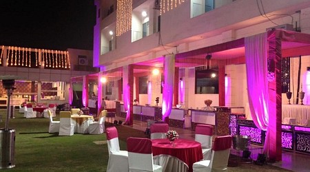Ambience of The Grand Iris