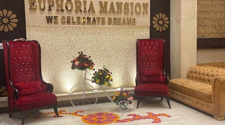 Bar Area at Euphoria Mansion Banquet