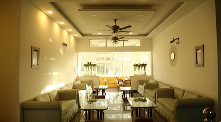 Bar Area at Farmhouse 519