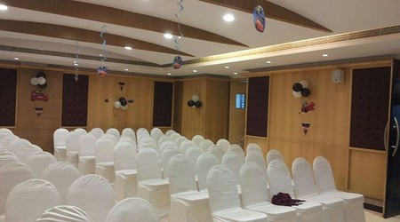 Bar Area at Hotel Kandi Tree