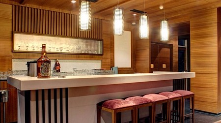 Bar Area at Oodles