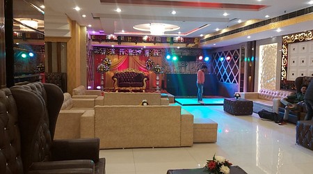 Birthday party at Hotel Sunshine Inn Kaushambi