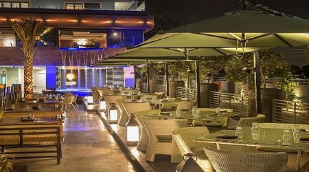 blue water a perfect corporate party place