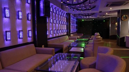 Bollywood Theme Party at la shivaaz - hotel shivam