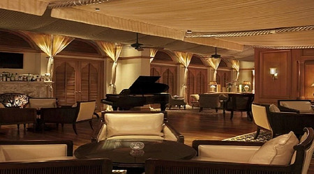 Bollywood Theme Party at lounge bar - hilton mumbai international airport