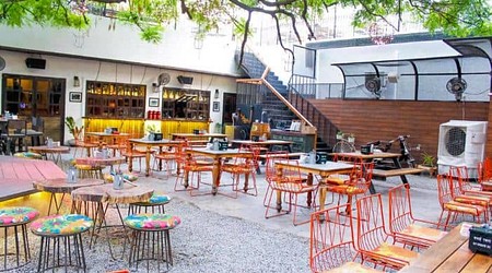 bollywood theme party at unplugged courtyard