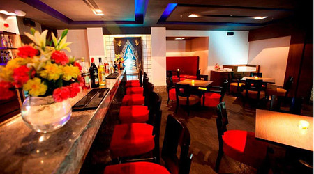 Bollywood Theme Party at zenba - vibe by the lalit traveller
