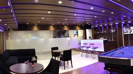 camacaaze bar and grill a perfect corporate party place
