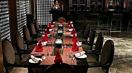 equinox bar - doubletree suites by hilton a perfect corporate party place