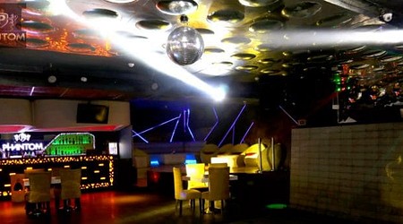 exclusive party package of phantom