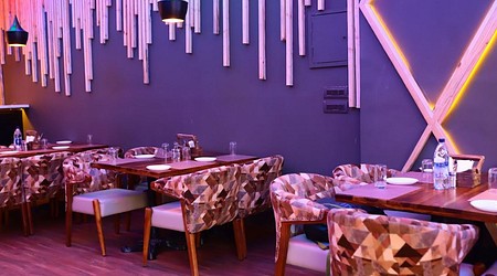 exclusive party packages of Bar Rosso Cafe