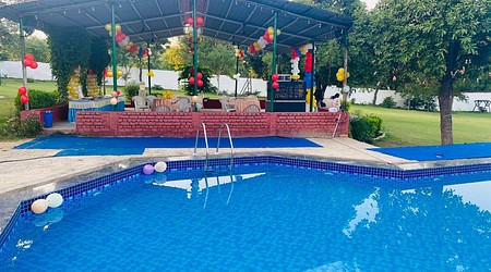 exclusive party packages of Farmhouse 333